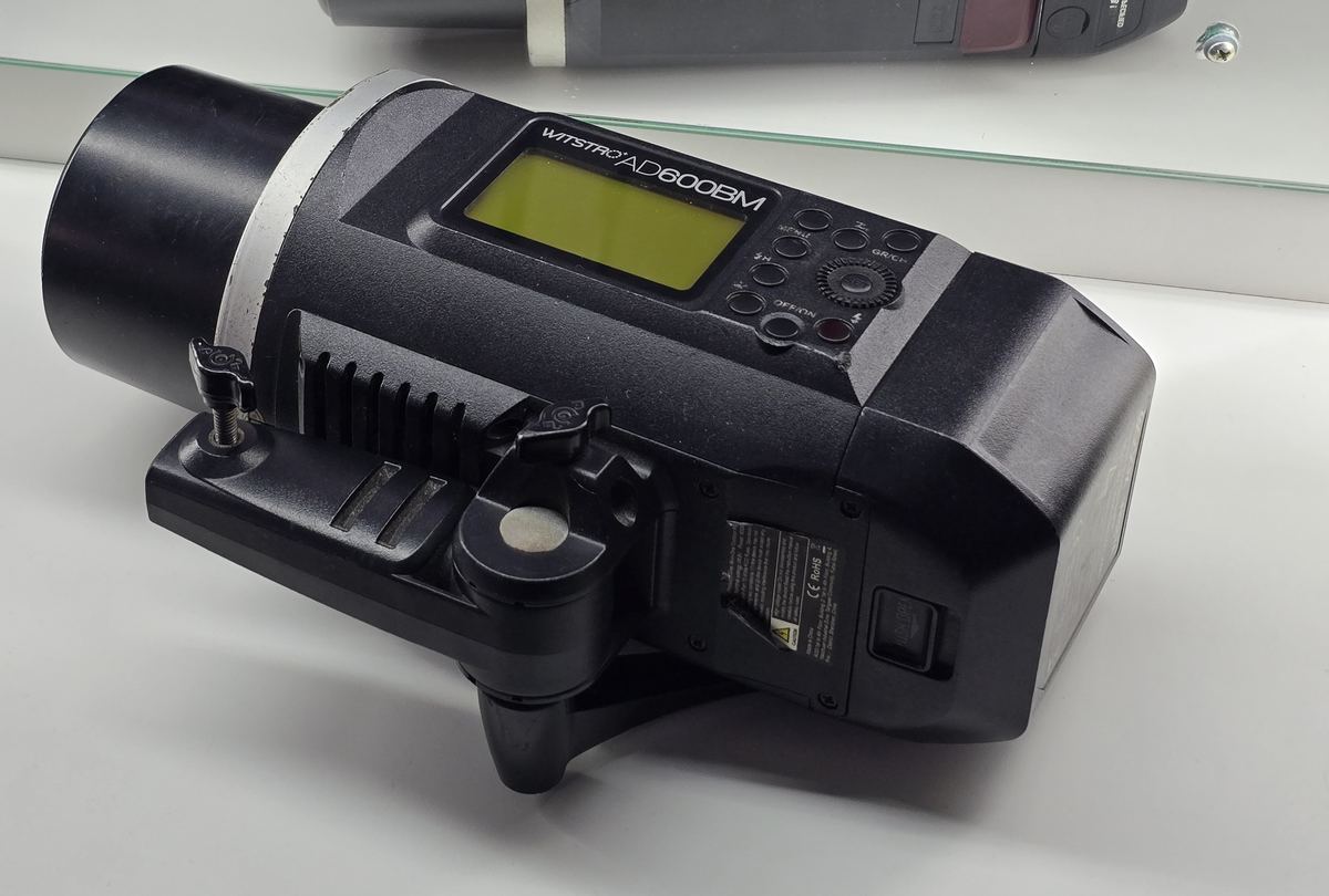 Godox Witstro AD600BM, flash de 600 Ws movido a bateria